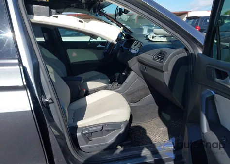 2019 Volkswagen Tiguan 2.0T Se/2.0T Sel/2.0T Sel R-Line/2.0T Sel R-Line Black from USA, damaged, VIN 3VV3B7AX0KM159663